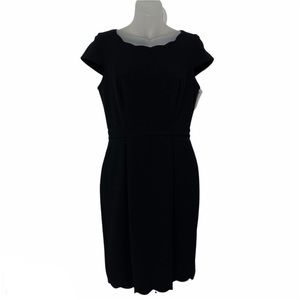 Elle little black dress scalloped hemline neck 4 EUC sheath cap sleeves pleats
